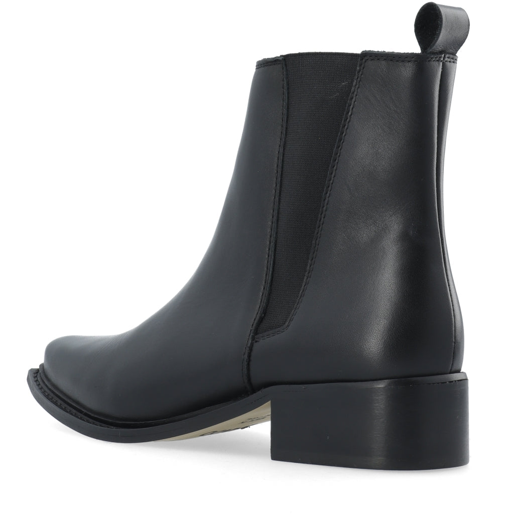 Bianco Lucia Chelsea Boots