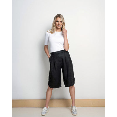 CTMH London Bermuda Taupe Shorts