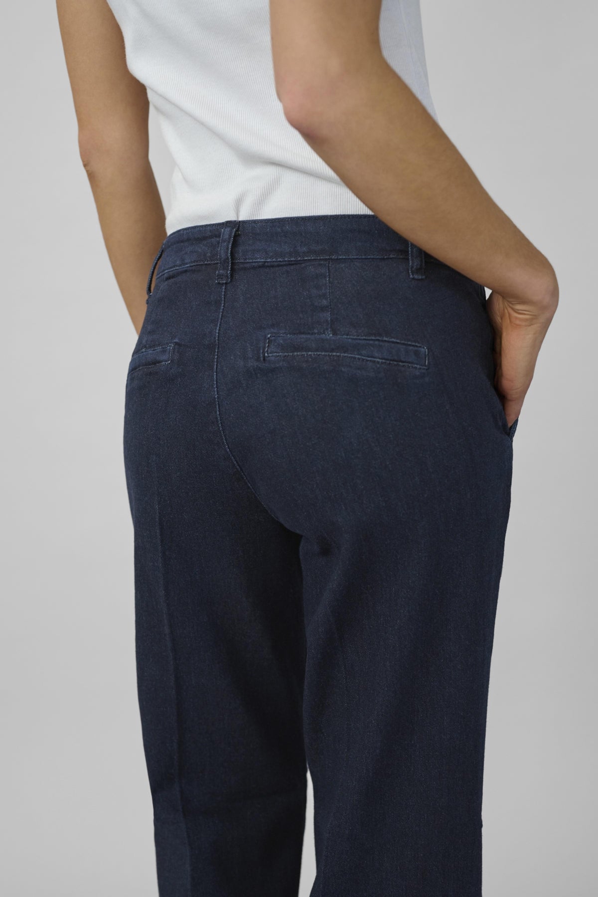 My Essential Wardrobe Lara Dark Blue Un-Wash Wide Pant