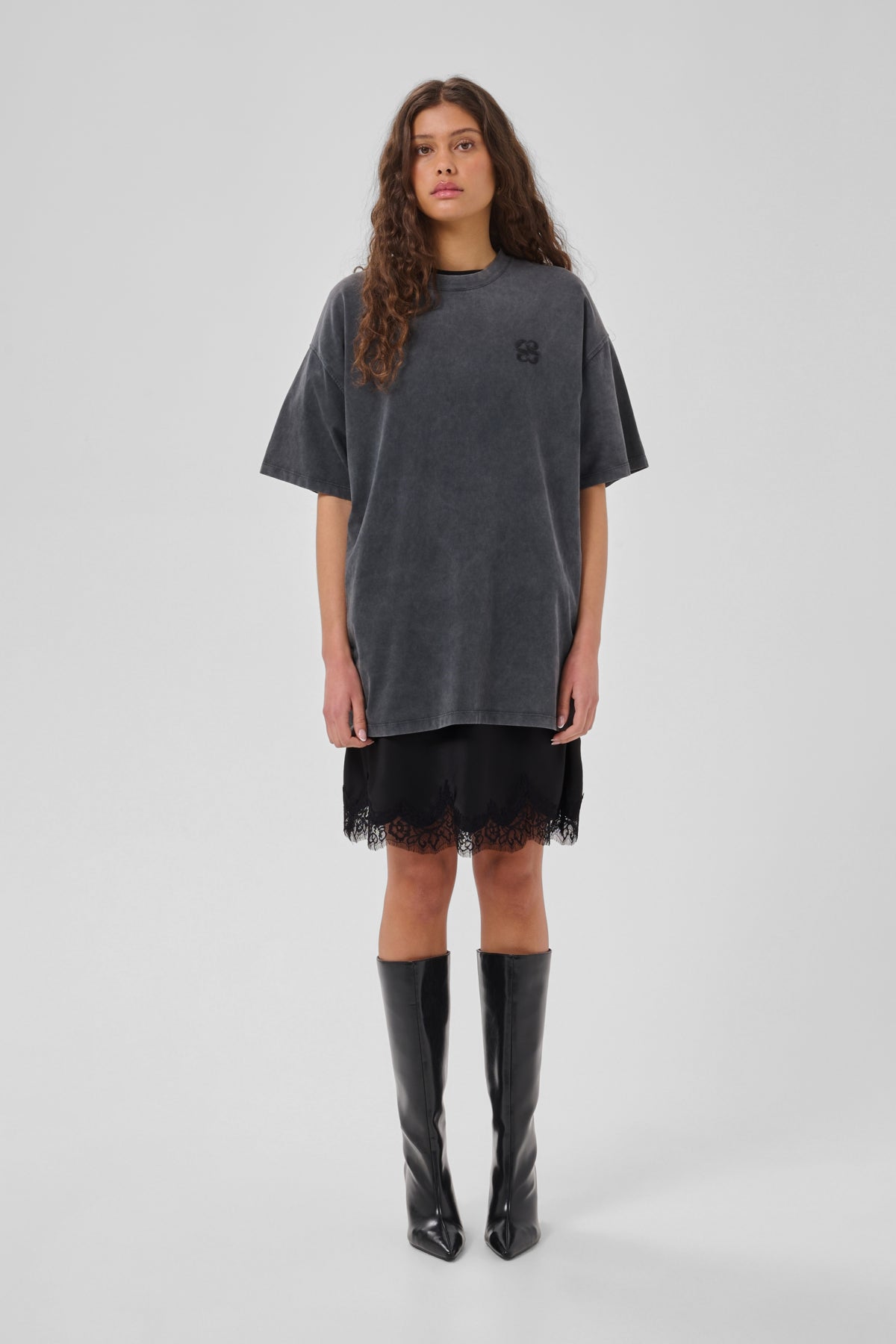 My Essential Wardrobe Brenda Lace Skirt Black