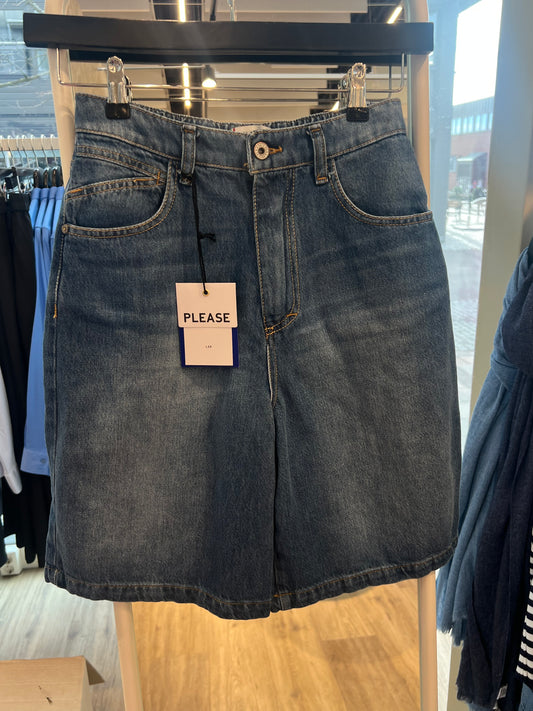 Please Shorts Straight Leg