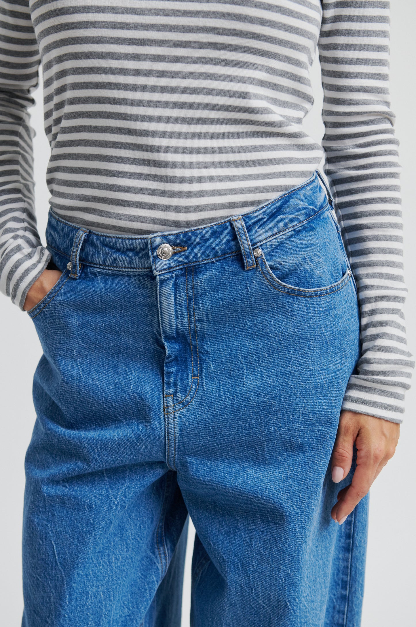 Second Female Belton Barrel Denim Jeans