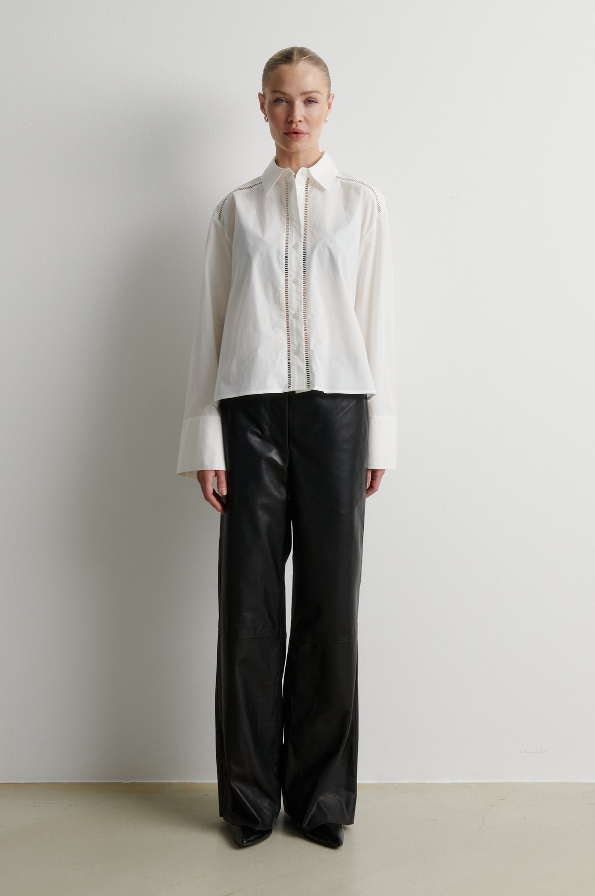 Second Female Jolien Shirt