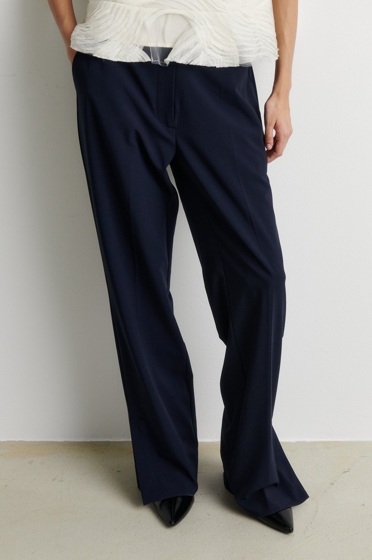 Second Female Lively Trouser