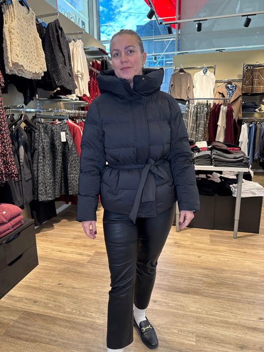 Aleksander Ronja Boxy Black